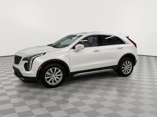 Crystal White Tricoat 2022 Cadillac XT4 Premium Luxury