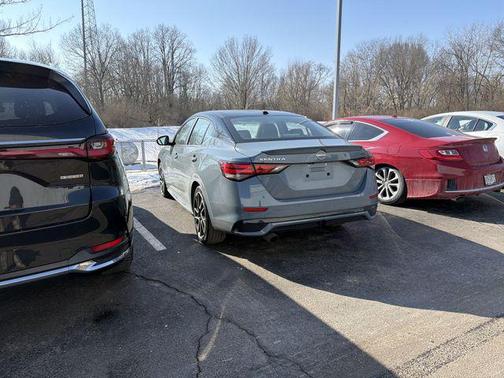 2025 Nissan Sentra SR