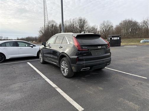 2025 Cadillac XT4 Premium Luxury