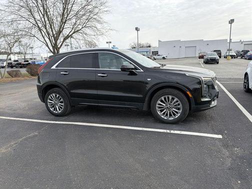 2025 Cadillac XT4 Premium Luxury