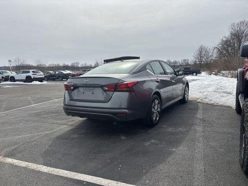 2025 Nissan Altima S FWD