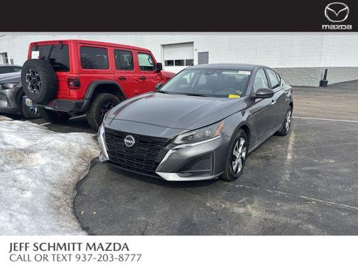 2025 Nissan Altima S FWD