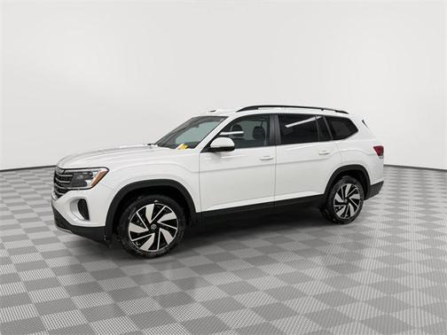 2025 Volkswagen Atlas 2.0T SE w/Technology 4MOTION