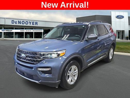 Blue Metallic 2021 Ford Explorer XLT