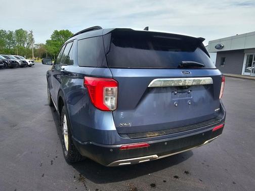 Blue Metallic 2021 Ford Explorer XLT