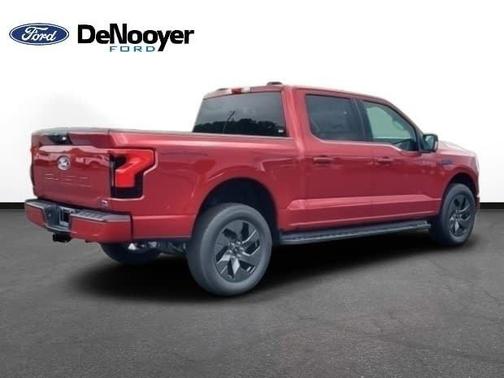 2025 Ford F-150 Lightning Flash