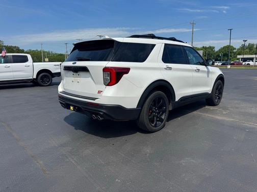 Star White 2023 Ford Explorer ST