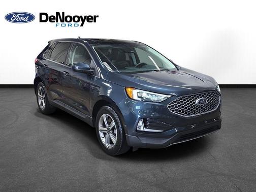 Blue Metallic 2024 Ford Edge SEL