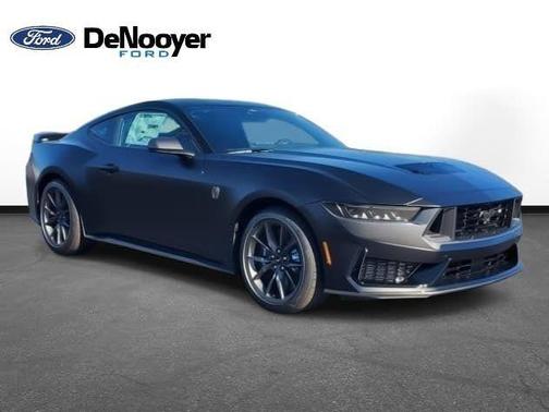 2025 Ford Mustang Dark Horse