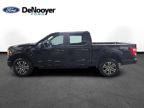 Black Metallic 2023 Ford F-150 XL