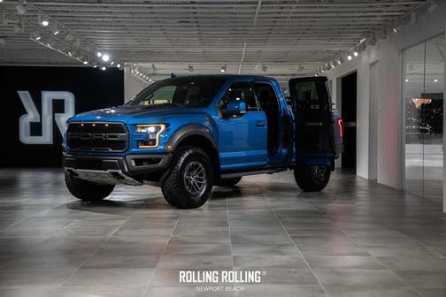 Photo 4 of 32 of 2019 Ford F-150 Raptor