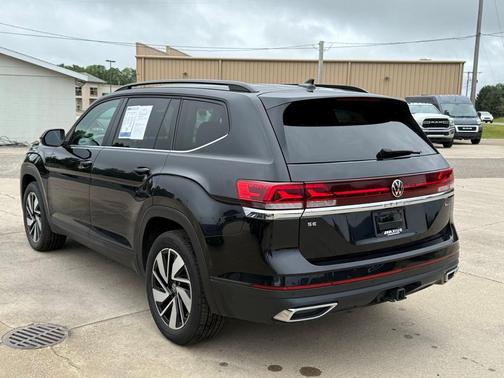 2024 Volkswagen Atlas 2.0T SE