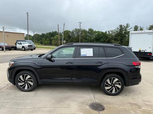 2024 Volkswagen Atlas 2.0T SE