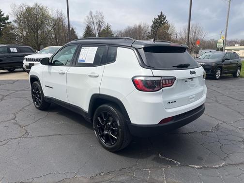 2022 Jeep Compass Altitude