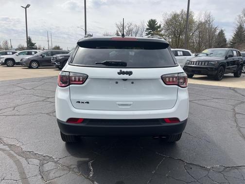 2022 Jeep Compass Altitude