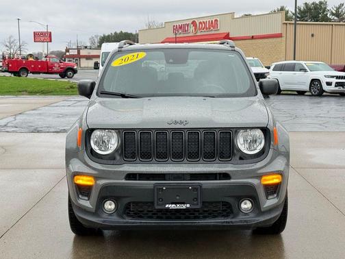 Sting Gray Clearcoat 2021 Jeep Renegade Latitude