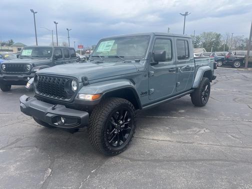 2025 Jeep Gladiator Sport