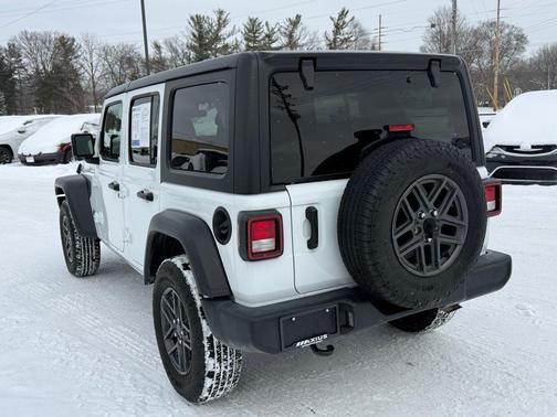 2024 Jeep Wrangler Sport