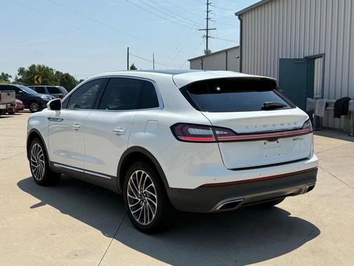 2020 Lincoln Nautilus Reserve
