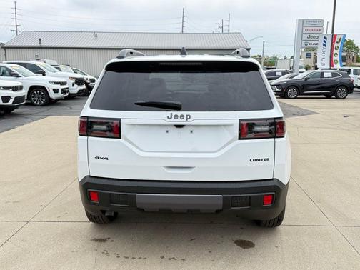 Bright White Clearcoat 2026 Jeep Cherokee LAREDO/LIMITED