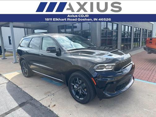 DB Black Crystal Clearcoat 2026 Dodge Durango GT Plus HEMI V8