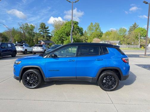 Laser Blue 2023 Jeep Compass Altitude
