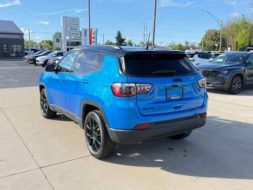 Laser Blue 2023 Jeep Compass Altitude