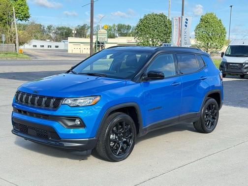 Laser Blue 2023 Jeep Compass Altitude