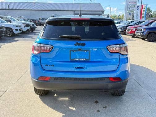Laser Blue 2023 Jeep Compass Altitude