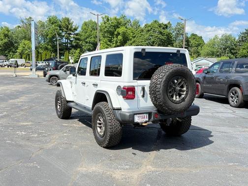 Bright White Clearcoat 2025 Jeep Wrangler Rubicon 392