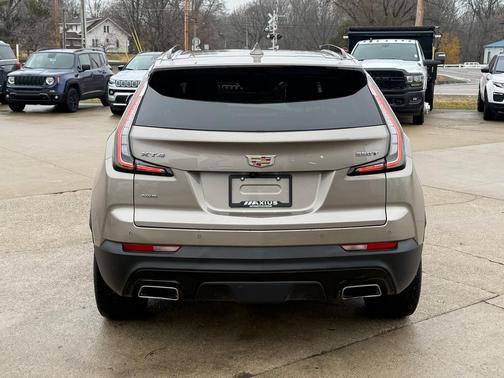 2023 Cadillac XT4 Sport