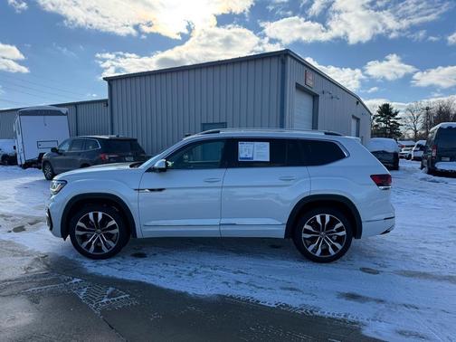 2023 Volkswagen Atlas 3.6L SEL Premium R-Line