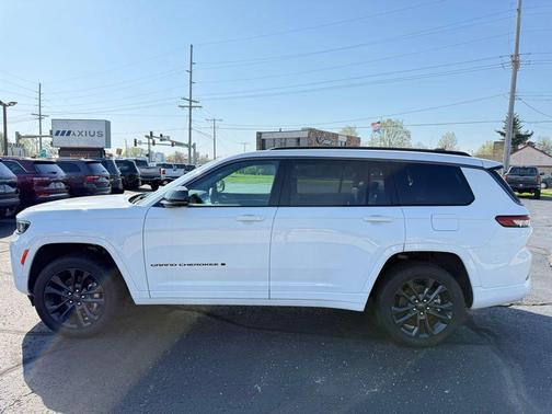 Bright White Clearcoat 2026 Jeep Grand Cherokee L Limited