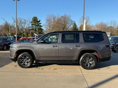 Metallic 2026 Jeep Grand Wagoneer Base