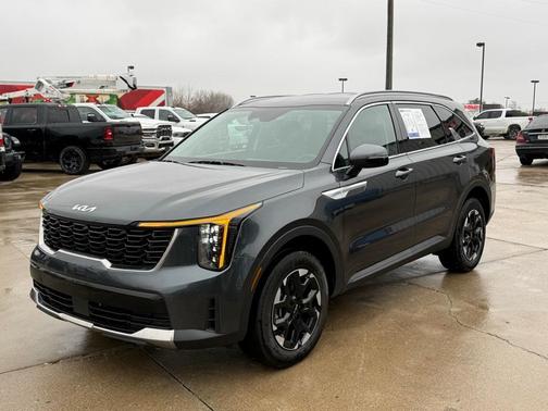 2024 Kia Sorento S