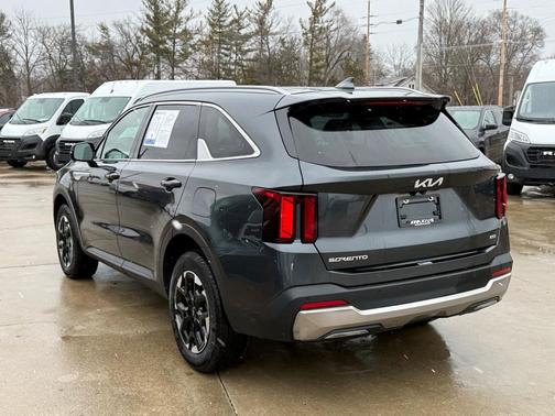 2024 Kia Sorento S