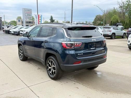 Fathom Blue Pearlcoat 2026 Jeep Compass Limited