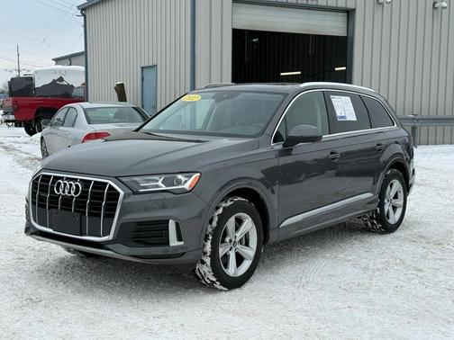 2022 Audi Q7 45 Premium