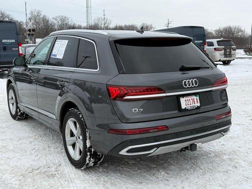 2022 Audi Q7 45 Premium