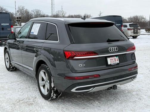 2022 Audi Q7 45 Premium