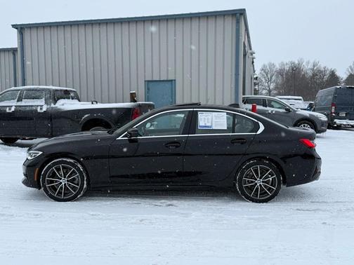 2019 BMW 330 i xDrive