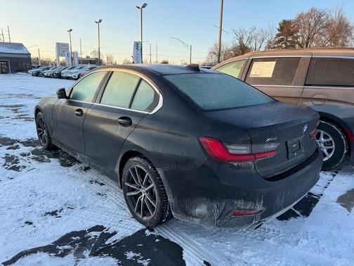 2019 BMW 330 i xDrive