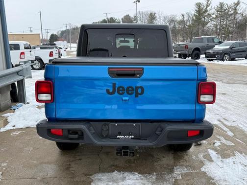 2021 Jeep Gladiator Sport