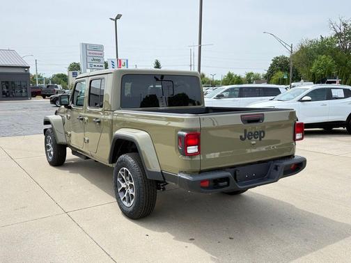 41 2026 Jeep Gladiator Sport
