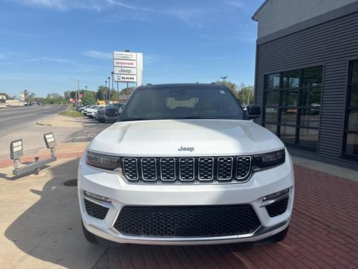2025 Jeep Grand Cherokee 4xe Summit