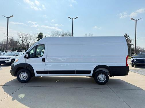 Bright White Clearcoat 2026 RAM ProMaster 3500 High Roof