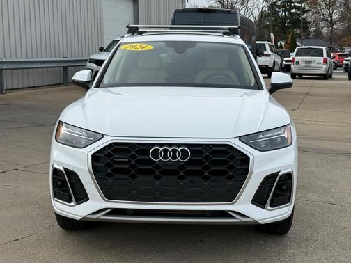 2024 Audi Q5 45 S line quattro Premium