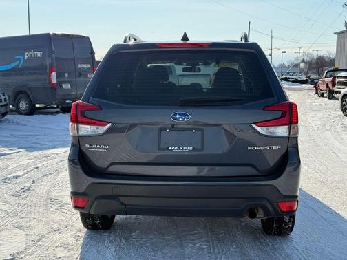 2023 Subaru Forester Base (CVT)