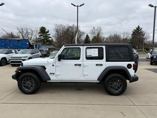 Bright White Clearcoat 2024 Jeep Wrangler Sport