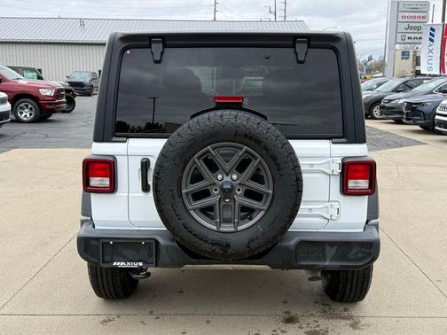 Bright White Clearcoat 2024 Jeep Wrangler Sport